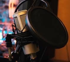 GET A LOCAL AND FOREIGN VOICEOVERS